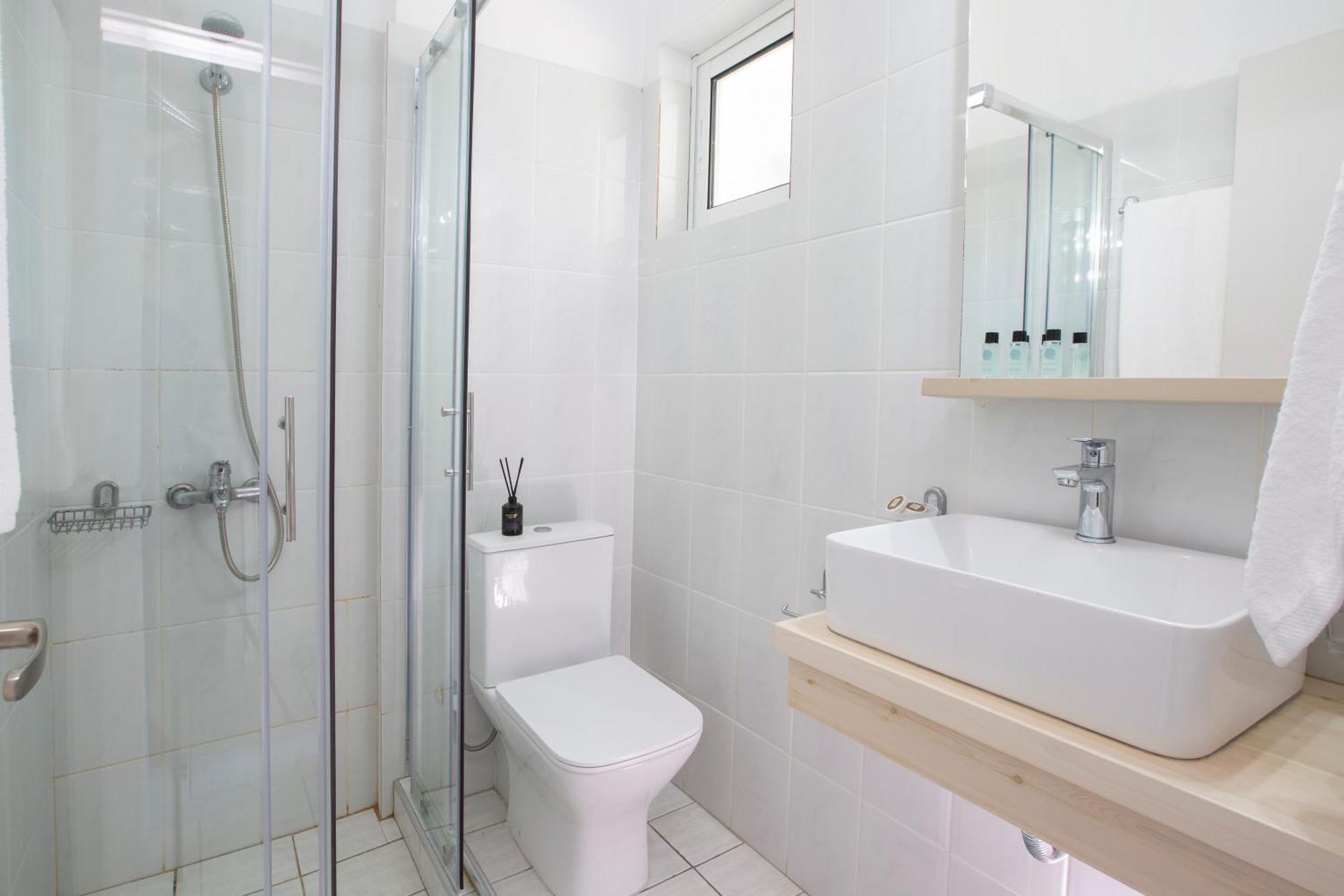 Captain Nick Aparthotel Mikros Gialos Exterior photo